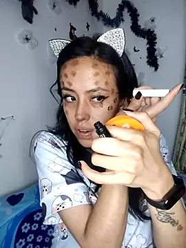 Queen Ashly online show from 10/28/25, 01:53