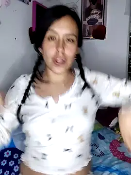 Queen Ashly online show from 06/05/26, 02:29