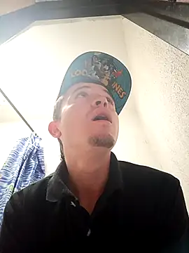 Loquendo2201 online show from 10/12/25, 05:56