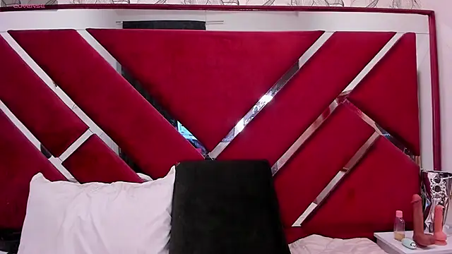 Dafne Fire online show from 10/09/25, 12:25