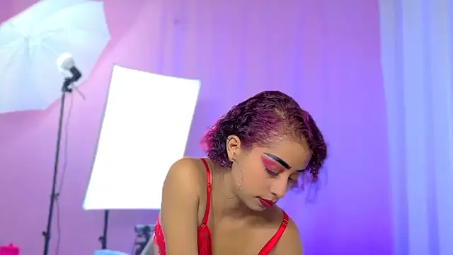 Gabriela Reyes online show from 02/10/26, 03:49