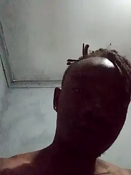 Snapshot of Nykho17 chatting on 09/28/25, 09:20 Nykho17 online show from 09/28/25, 09:20