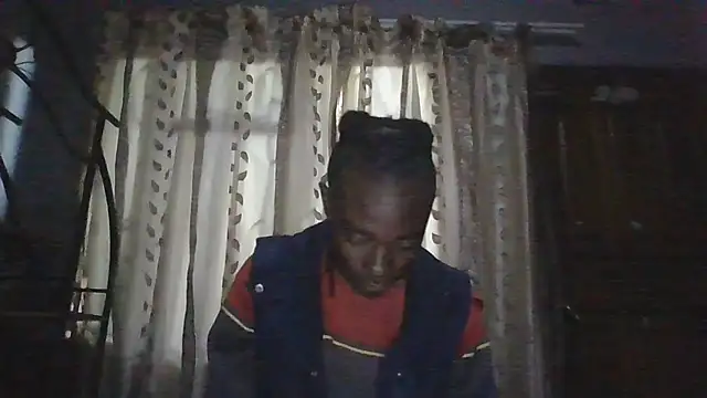 Snapshot of Nykho17 chatting on 11/05/25, 01:05 Nykho17 online show from 11/05/25, 01:05