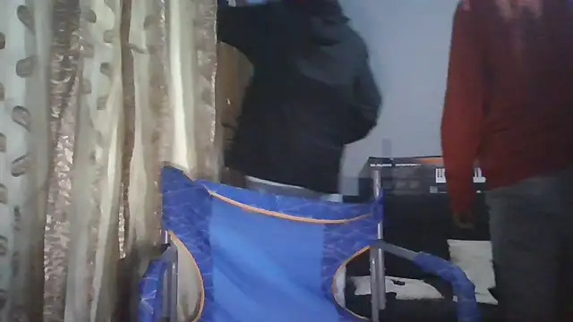 Snapshot of Nykho17 chatting on 11/16/25, 08:25 Nykho17 online show from 11/16/25, 08:25