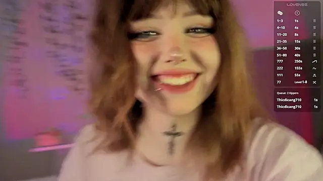 Snapshot of RileyVice chatting on 11/24/25, 08:47 RileyVice online show from 11/24/25, 08:47