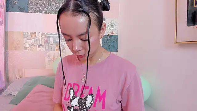 hillary chen online show from 11/14/25, 02:43