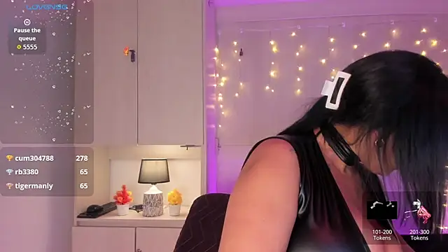 VickyRuiz  online show from 05/26/26, 08:05