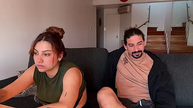 Snapshot of annaxxxb chatting on 10/14/25, 11:44 annaxxxb online show from 10/14/25, 11:44