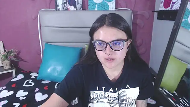 Snapshot of Cailing_Zu chatting on 09/21/25, 07:15 Cailing Zu online show from 09/21/25, 07:15