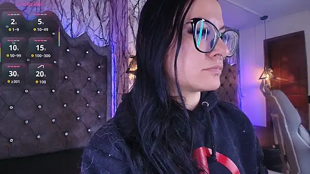 Snapshot of Zami_Escobar_of chatting on 12/04/25, 07:11 Zami Escobar of online show from 12/04/25, 07:11