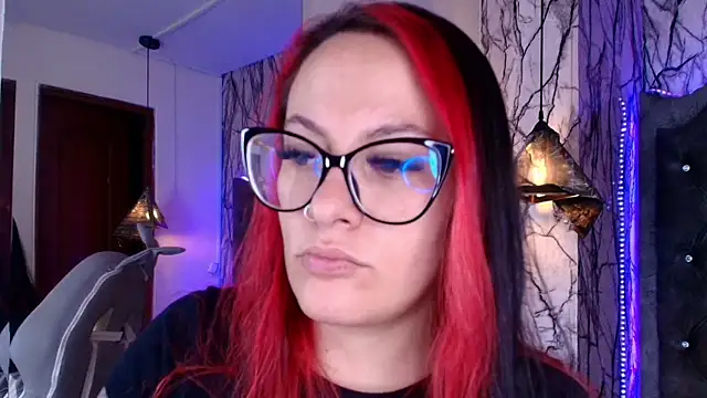 Zami Escobar of online show from 04/07/26, 05:13