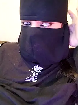 lilyan12 online show from 05/11/26, 02:17