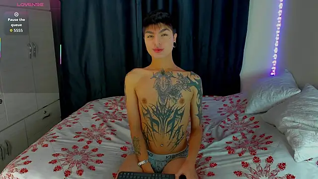 Dark luckyyy online show from 11/21/25, 08:07