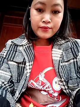 maycuc123 online show from 01/16/26, 12:47