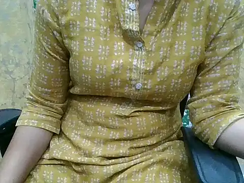 Roshani hoty online show from 03/19/26, 01:15