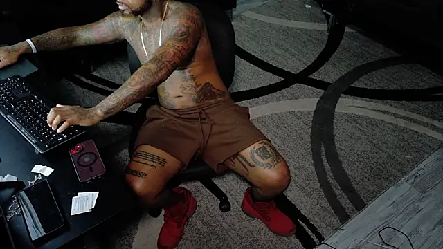 SLANGONDEMHOES online show from 09/24/25, 11:46