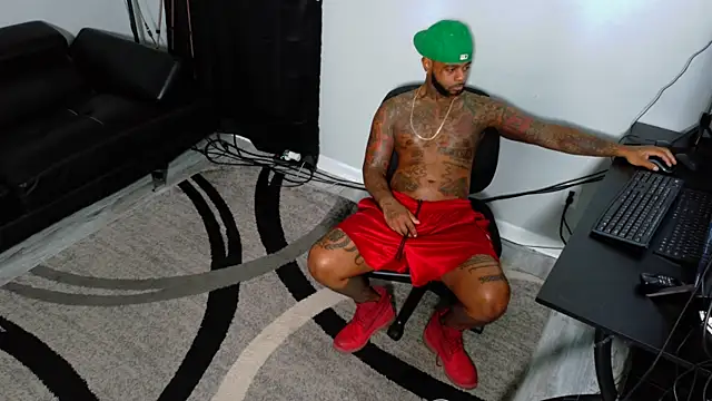 SLANGONDEMHOES online show from 11/25/25, 03:45