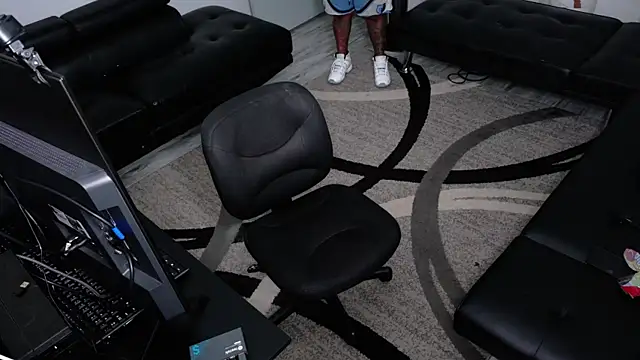 SLANGONDEMHOES online show from 04/13/26, 05:29