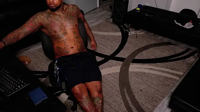 SLANGONDEMHOES online show from 05/04/26, 07:37