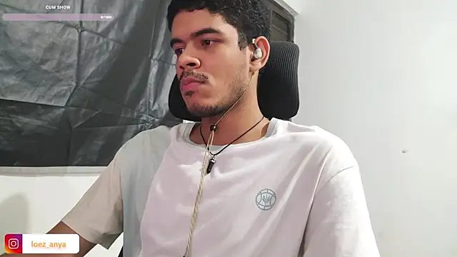 jonhsebastiann online show from 12/17/25, 04:29