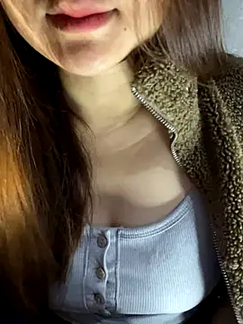 Hinne07 online show from 12/17/25, 01:44