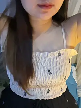 Snapshot of Hinne07 chatting on 02/23/26, 12:52 Hinne07 online show from 02/23/26, 12:52