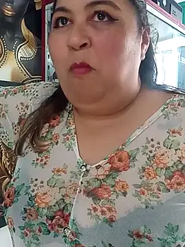 Snapshot of curvy_diva_ chatting on 09/13/25, 02:06 curvy diva online show from 09/13/25, 02:06