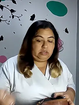 Snapshot of curvy_diva_ chatting on 09/18/25, 11:12 curvy diva online show from 09/18/25, 11:12