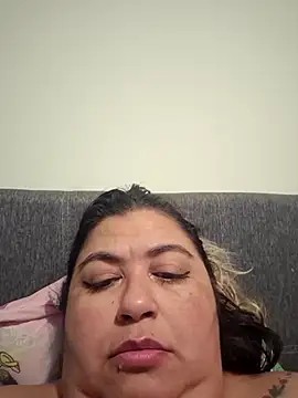 Snapshot of curvy_diva_ chatting on 09/22/25, 09:33 curvy diva online show from 09/22/25, 09:33