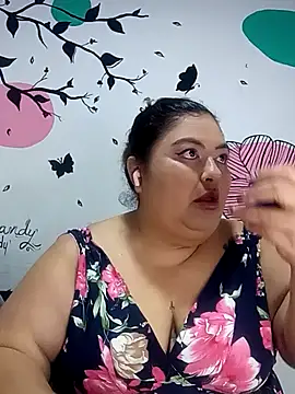 Snapshot of curvy_diva_ chatting on 10/03/25, 11:29 curvy diva online show from 10/03/25, 11:29