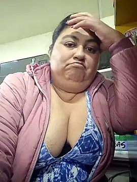 Snapshot of curvy_diva_ chatting on 10/10/25, 11:15 curvy diva online show from 10/10/25, 11:15