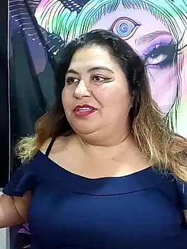 Snapshot of curvy_diva_ chatting on 10/18/25, 11:49 curvy diva online show from 10/18/25, 11:49