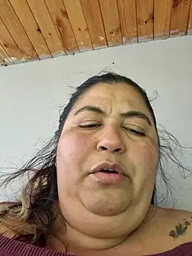 Snapshot of curvy_diva_ chatting on 12/14/25, 08:57 curvy diva online show from 12/14/25, 08:57