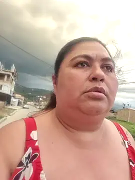 Snapshot of curvy_diva_ chatting on 12/19/25, 10:28 curvy diva online show from 12/19/25, 10:28