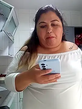 Snapshot of curvy_diva_ chatting on 01/09/26, 01:03 curvy diva online show from 01/09/26, 01:03