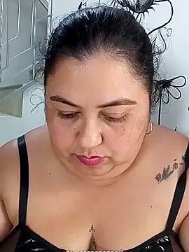 Snapshot of curvy_diva_ chatting on 01/10/26, 01:13 curvy diva online show from 01/10/26, 01:13