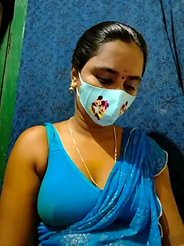 mini-queen online show from 09/09/25, 11:21