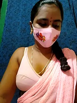 mini-queen online show from 09/11/25, 04:18