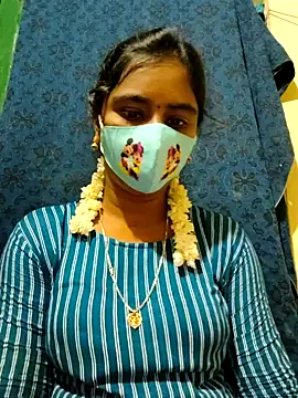 mini-queen online show from 09/22/25, 11:01