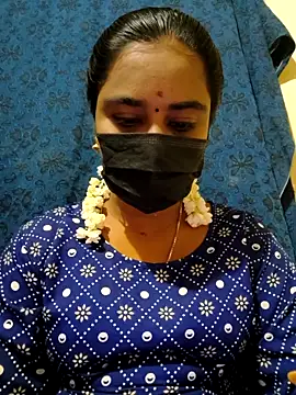 mini-queen online show from 10/08/25, 04:48