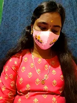 mini-queen online show from 10/17/25, 09:45