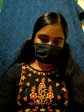 mini-queen online show from 10/18/25, 05:14