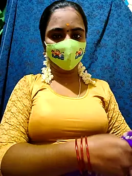 mini-queen online show from 11/22/25, 03:00