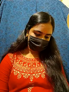 mini-queen online show from 12/21/25, 02:13