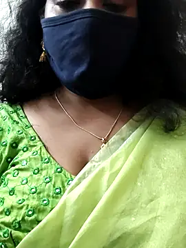 Snapshot of saritha29 chatting on 09/09/25, 07:41 saritha29 online show from 09/09/25, 07:41