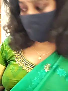 Snapshot of saritha29 chatting on 09/26/25, 06:01 saritha29 online show from 09/26/25, 06:01