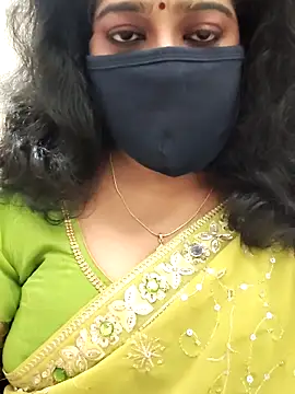 Snapshot of saritha29 chatting on 09/27/25, 04:56 saritha29 online show from 09/27/25, 04:56