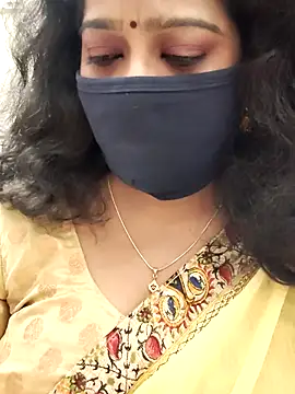 Snapshot of saritha29 chatting on 09/28/25, 07:47 saritha29 online show from 09/28/25, 07:47