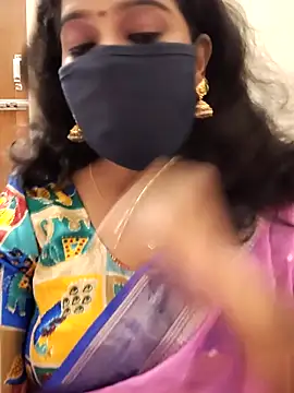 Snapshot of saritha29 chatting on 10/16/25, 05:36 saritha29 online show from 10/16/25, 05:36