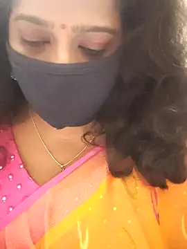 Snapshot of saritha29 chatting on 10/18/25, 05:25 saritha29 online show from 10/18/25, 05:25